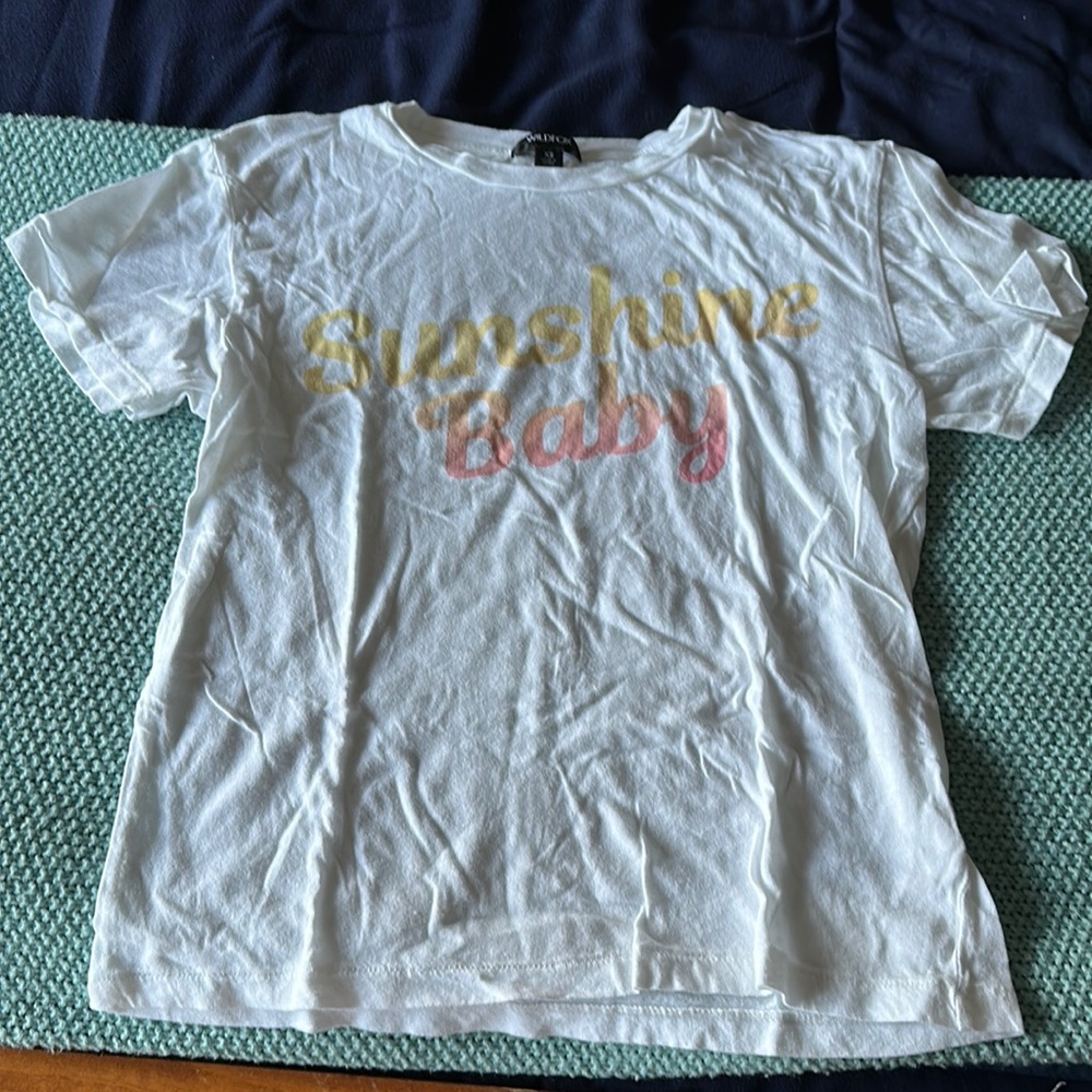 Wild fox t-shirt size XS